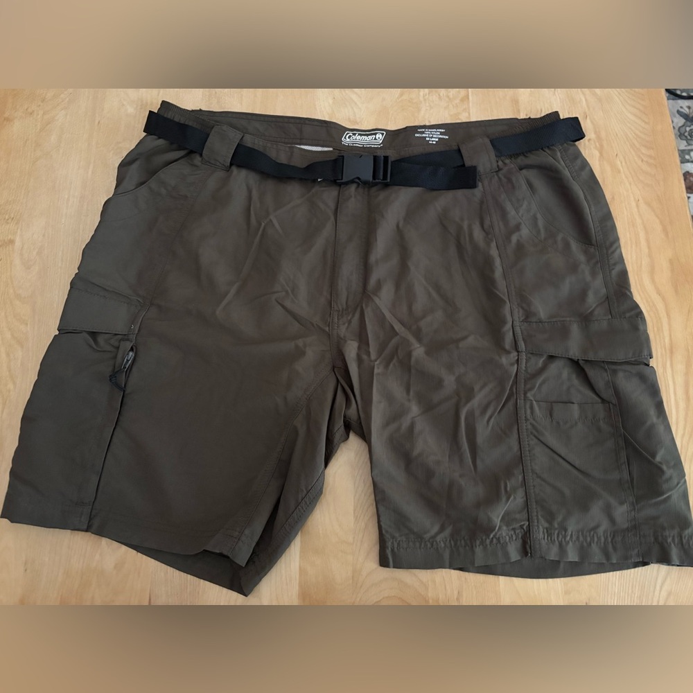 Coleman Men's XXL 44-46 Army Green Lightweight Cargo Shorts Outdoors Nylon